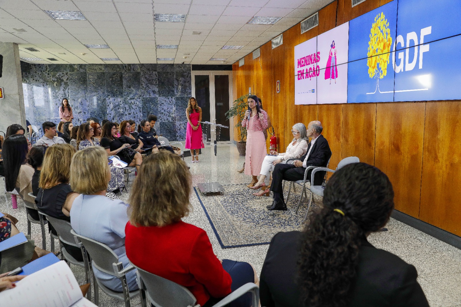 GDF apresenta projeto de empoderamento feminino