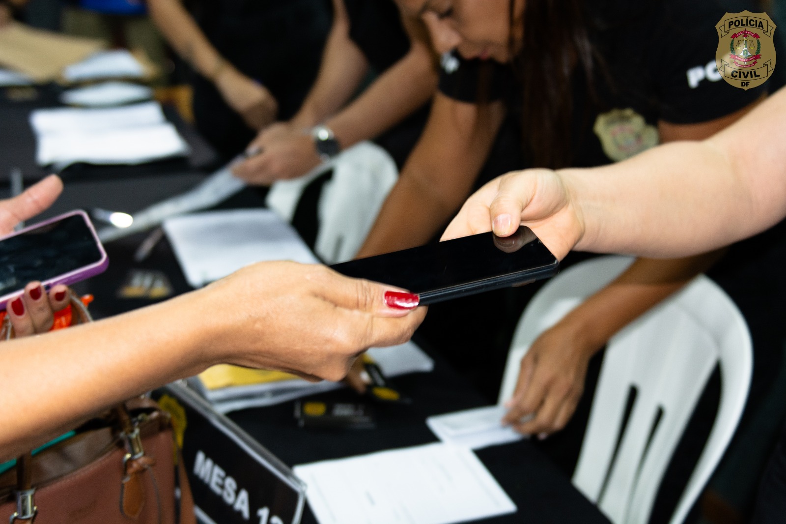 Polícia Civil intensifica combate a roubos e furtos de celulares no Carnaval de 2025