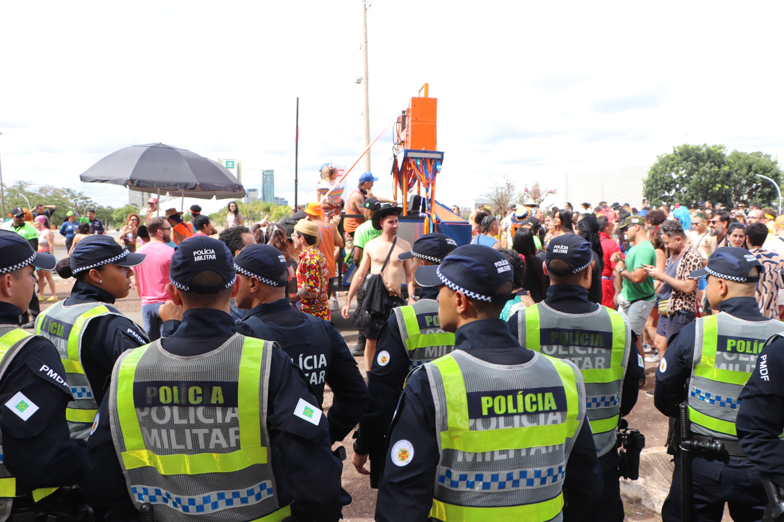 Segurança reforçada garante tranquilidade no primeiro dia de Carnaval no DF