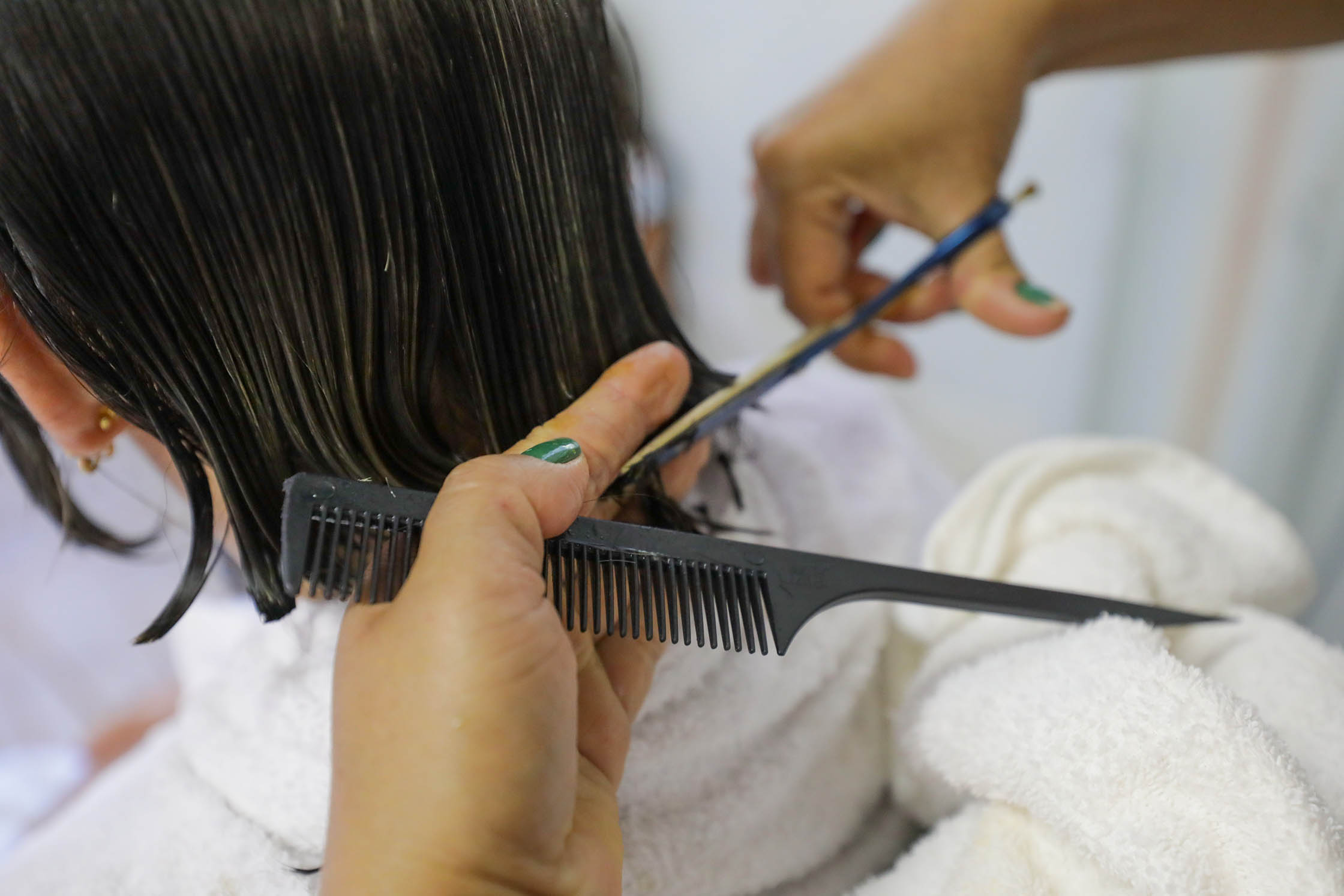 Ação de Dia das Mulheres do GDF leva serviços de saúde e beleza à comunidade feminina do Paranoá