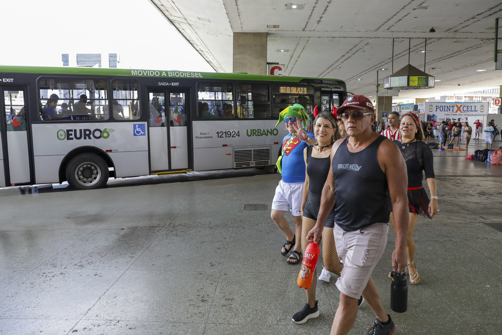 Terceiro dia do Vai de Graça tem mais de 770 mil viagens gratuitas de ônibus e metrô