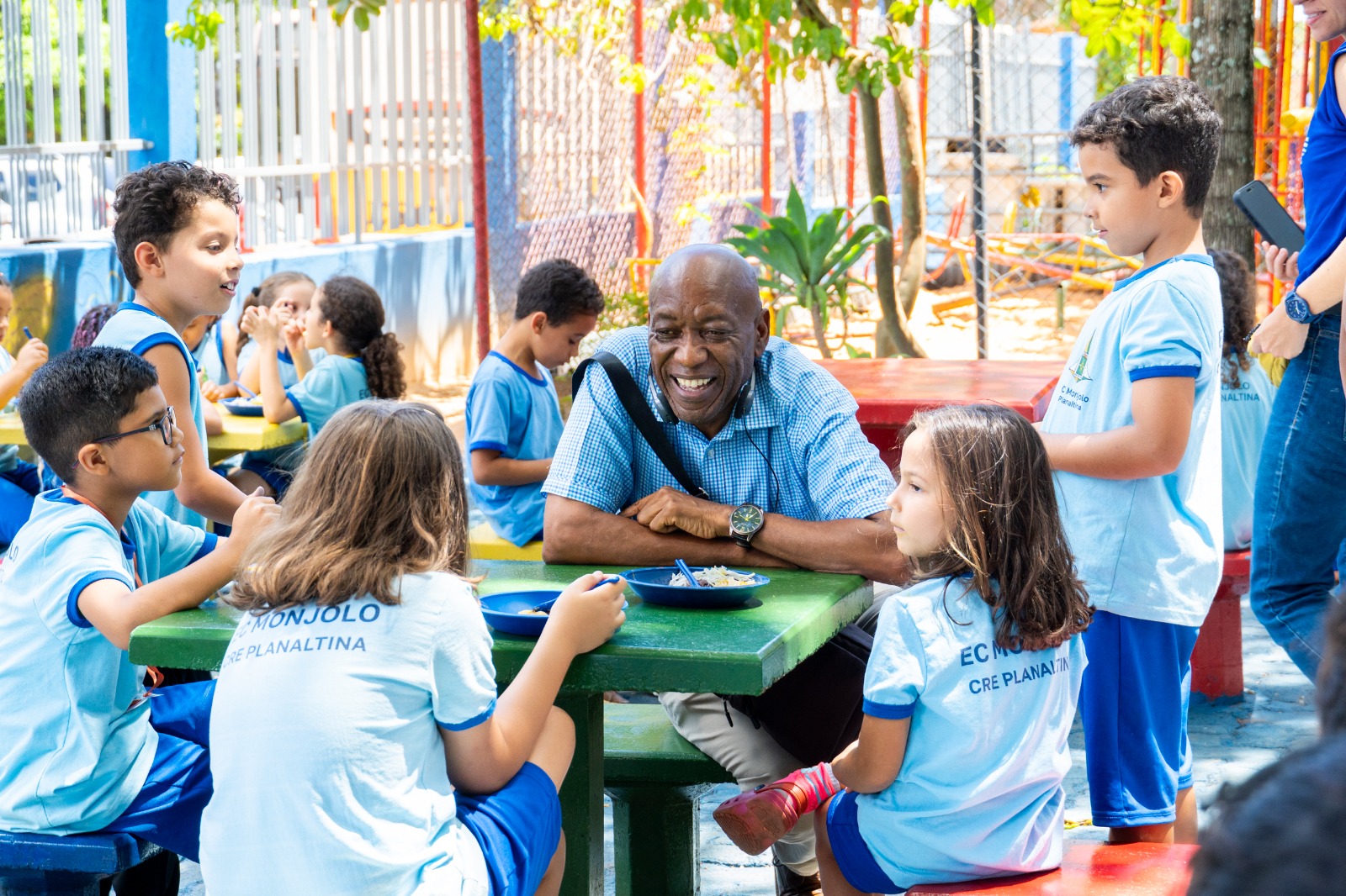 Delegação sul-africana conhece práticas de alimentação saudável na Escola Classe Monjolo